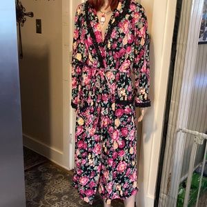 Vintage gold label Victoria Secret robe size M/L